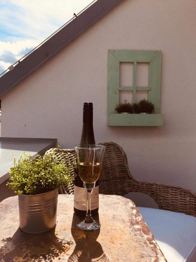 Appartements Des Merveilles Mikulov Bagian luar foto